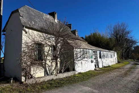 Small, Habitable Pyrenean House