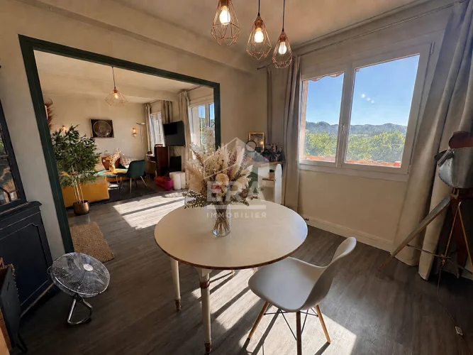 Apartment in Laragne Monteglin, 4 Rooms, 73 m²