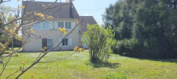 For Sale: House of 115 m² of Living Space in the Town of Beaum photo 4