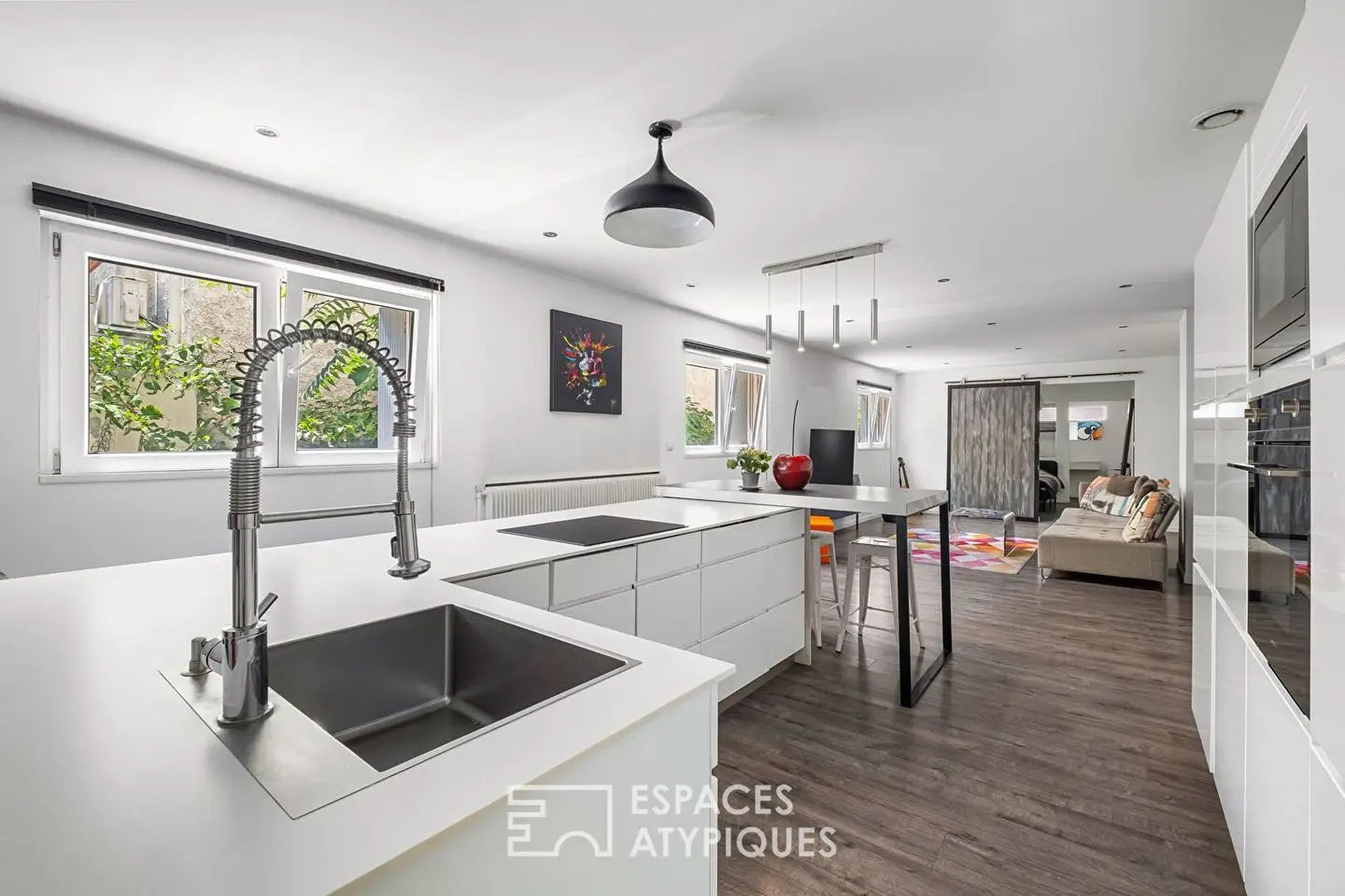 Apartment for sale in Villeurbanne — 2 bedrooms, 124 m²