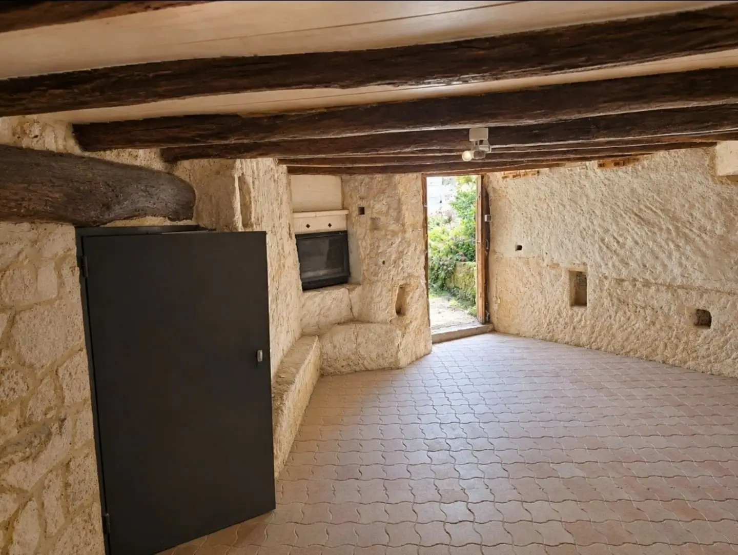 House for sale in Thouars — 2 bedrooms, 90 m² photo 5