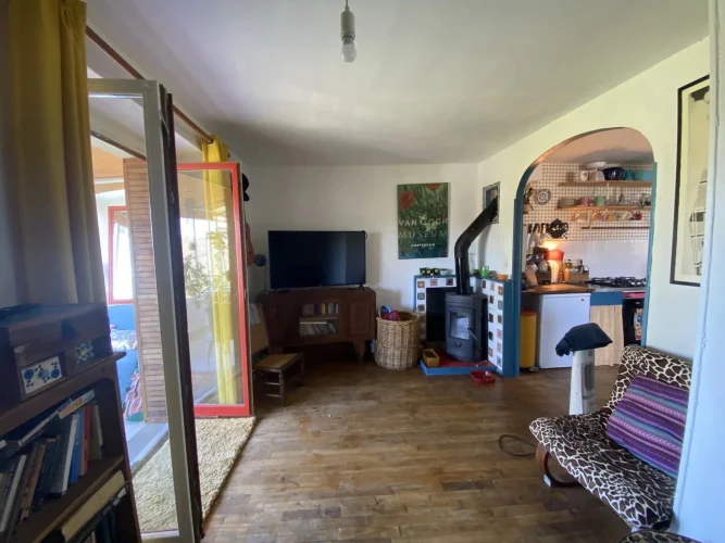 Cute House and a Beautiful Setting in Chateauponsac photo 3
