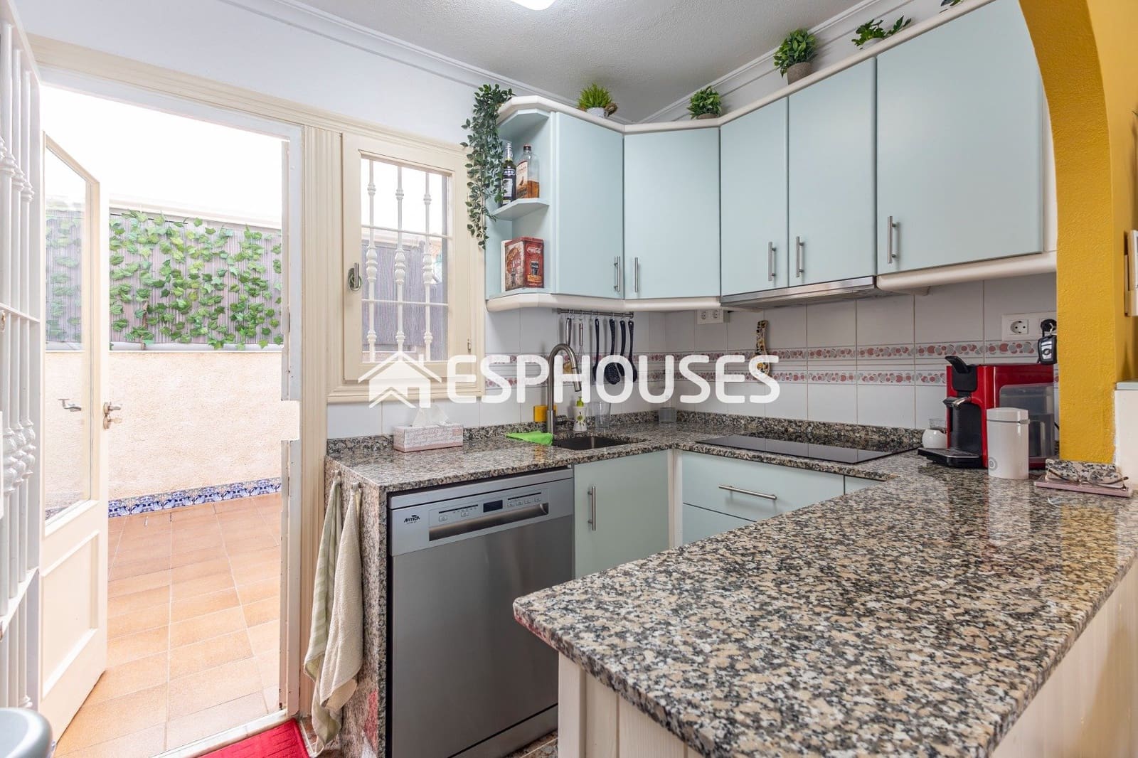 Apartment for sale in El Moncayo, Guardamar del Segura, Alicante photo 2