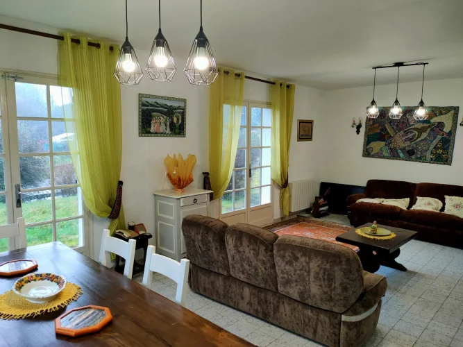 Charming House with 3 Bedrooms photo 3