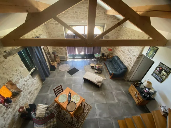 Charming Stone Barn Renovated in 2019, on a Land of 1.524 m² photo 2