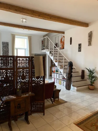 Cosy, Quiet and Bright Duplex in a Renowned Historic Residence in the Heart of Béziers photo 3
