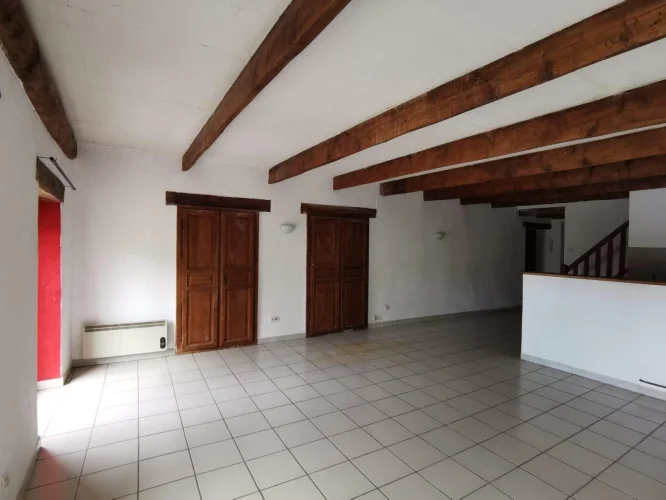 Aubenas – Town Centre – Two-Bedroom Duplex Apartment with Cellar and Attic Looking for an Apartment photo 2