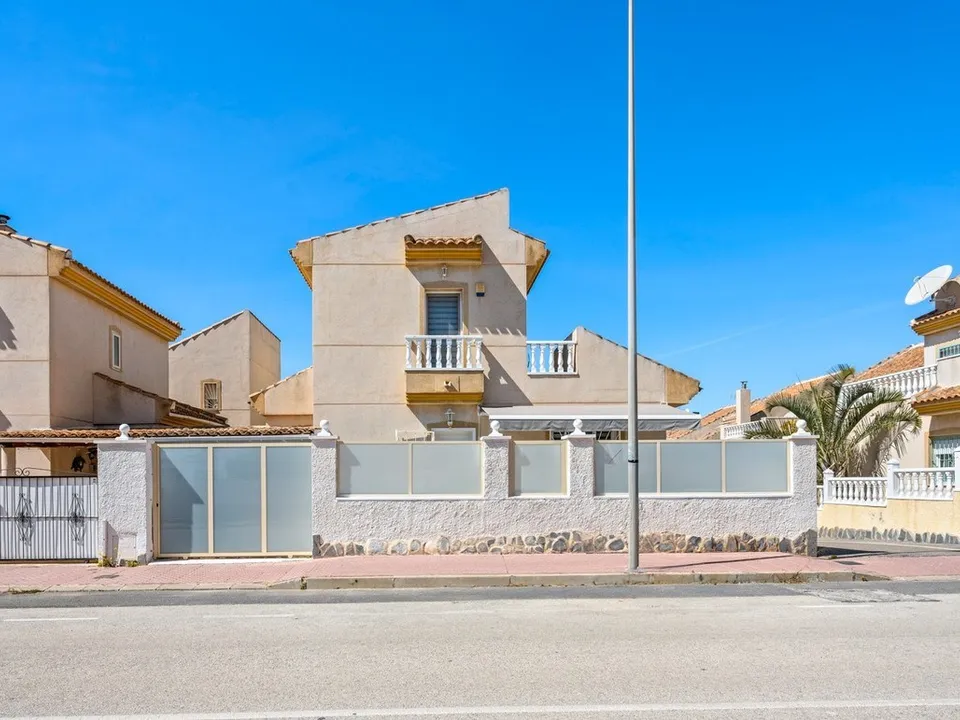 Hilton Real Estate photo 3
