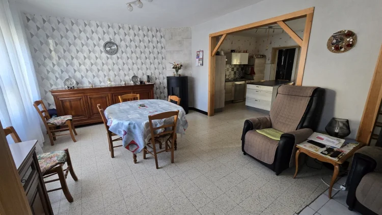 Ref. 4028 Townhouse with Garden in the Ecole Des Carrières Area photo 2