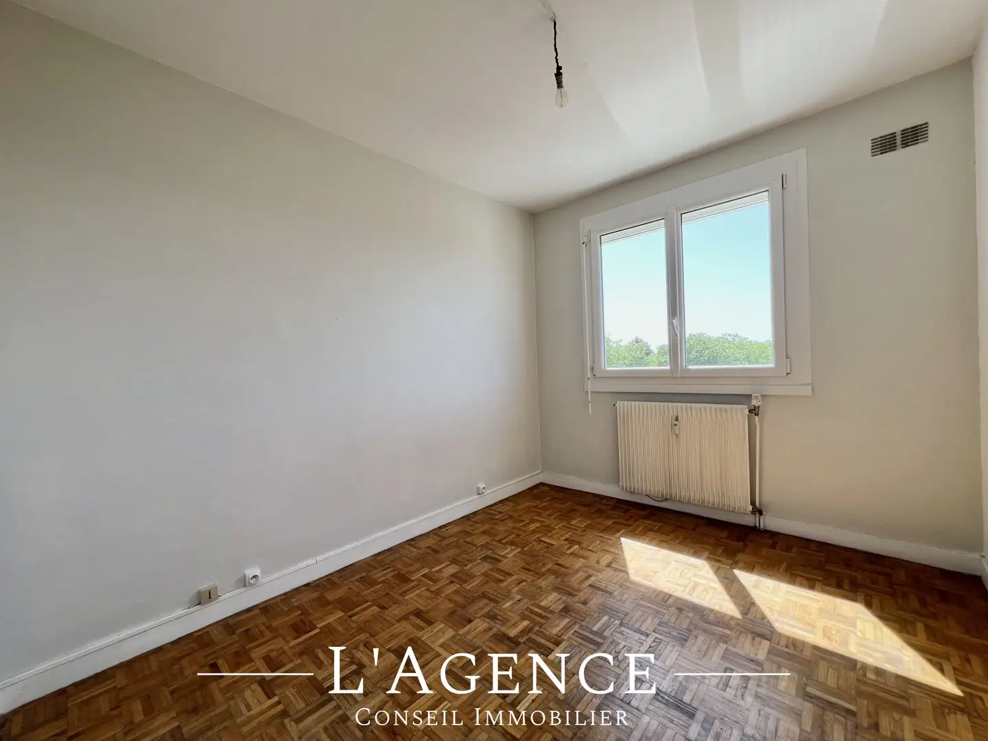 Apartment for sale in Limoges — 1 bedroom, 41 m² photo 3