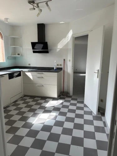 Limoux - Very Close to the Centre - Single-Storey House with photo 3