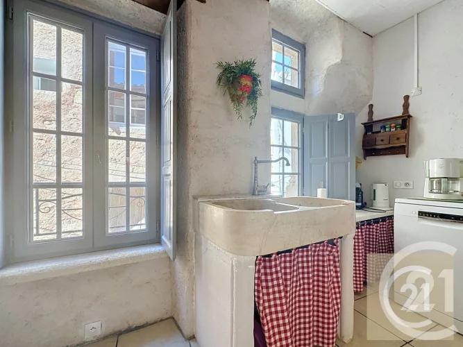 Discover this Charming House in Quarantea True Haven of Peace Featuring a Magnificent Façade. The photo 5