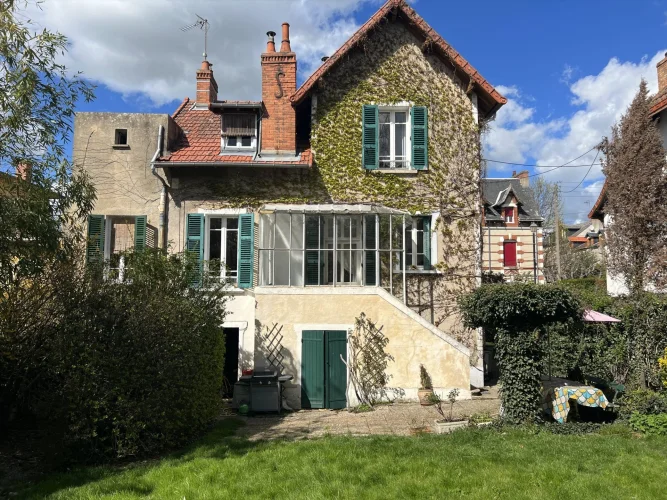 Character House