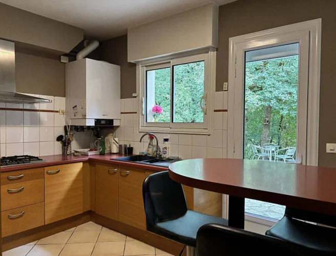 Modern House Located in Wooded Area in Toulonjac photo 4