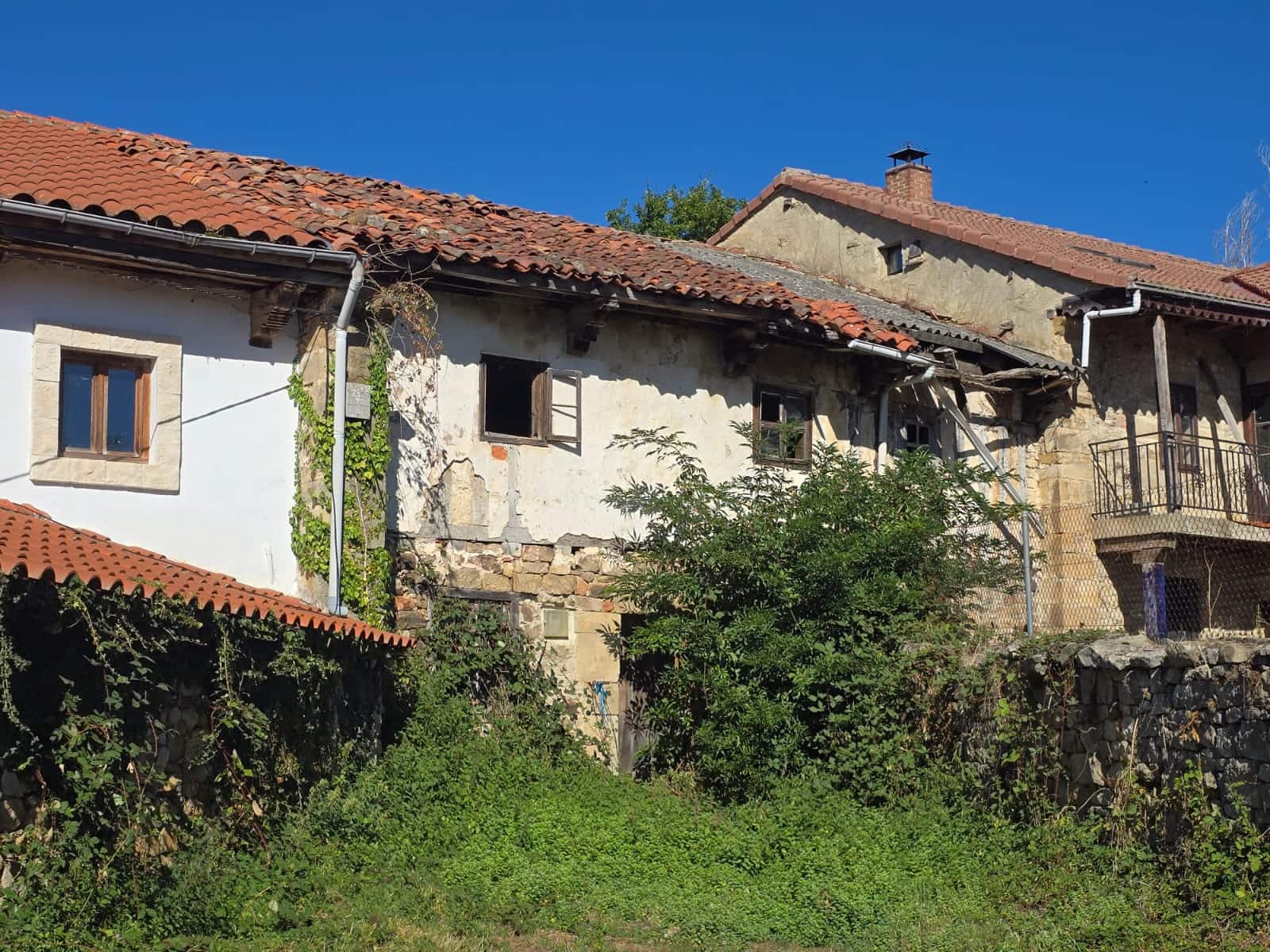 Townhouse for sale in Campoo de Yuso, Cantabria photo 3