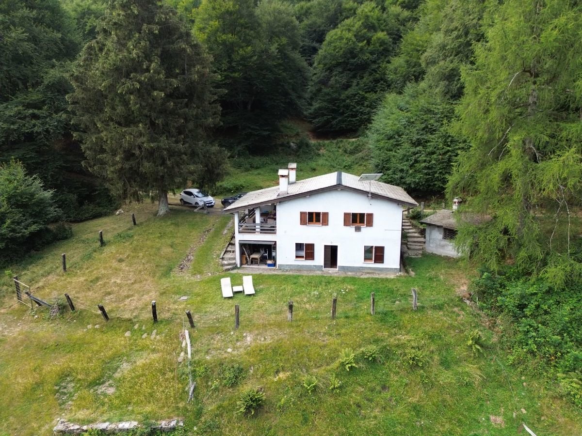 3 bedrooms detached house, 190 m² Gravedona ed Uniti, Como (province) Lake Como photo 3