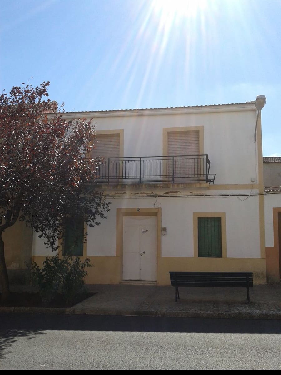 Villa for sale in Alcolea de Calatrava, Ciudad Real photo 4