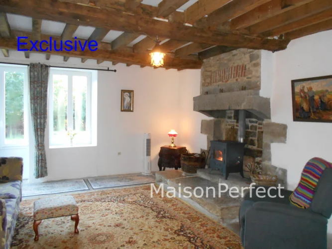 Exclusive – Looking for Peace, Quiet, Nature, Land, with Detached 2 Bedroom Cottage? you just Found it ! photo 2