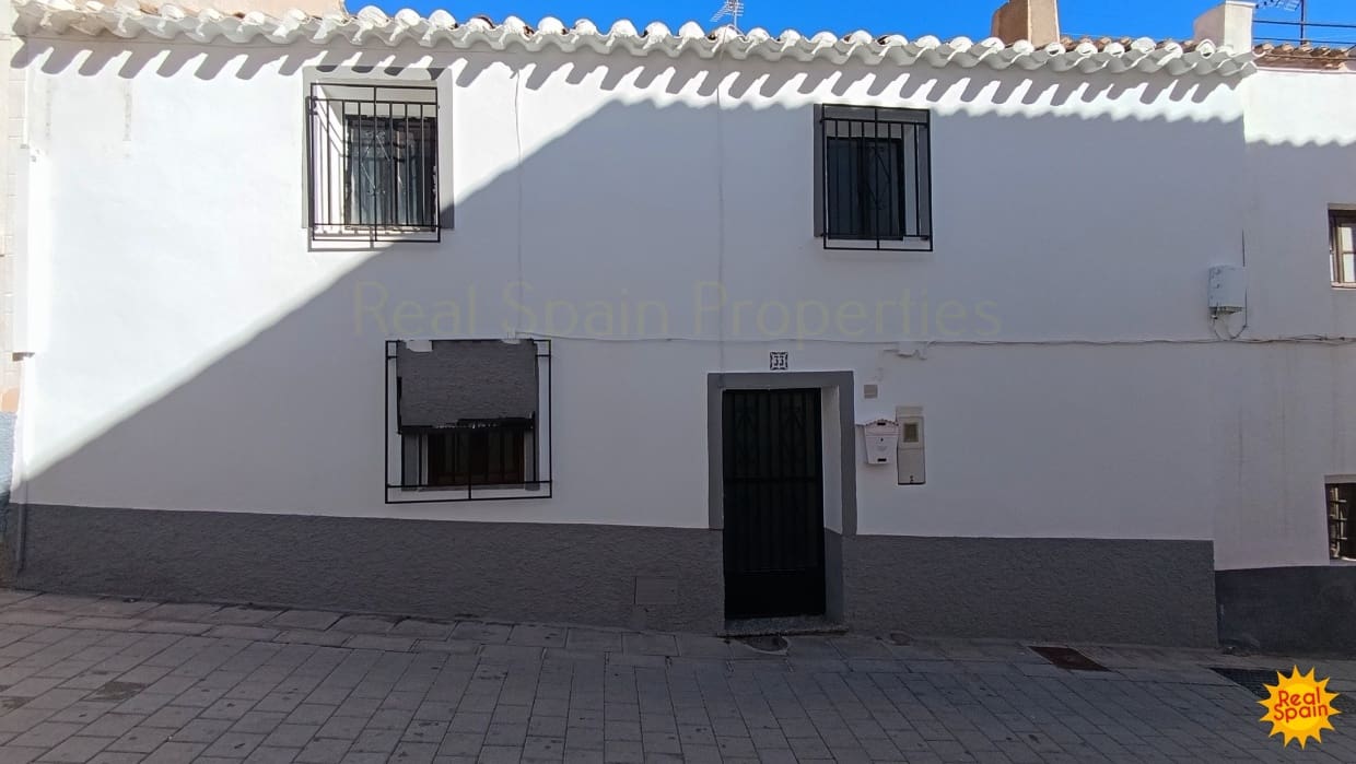 Townhouse for sale in Vélez-Rubio, Almería photo 2