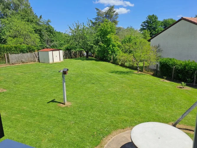 Well-Presented 3-Bed Home in Popular Village photo 2