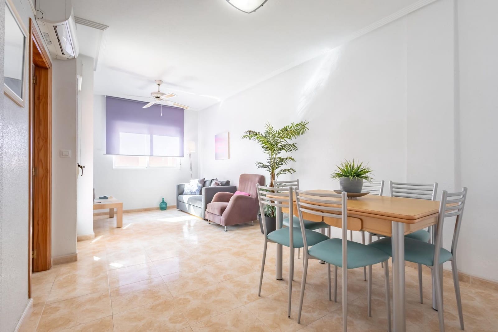 Apartment for sale in Parque de las Naciones, Torrevieja, Alicante photo 2