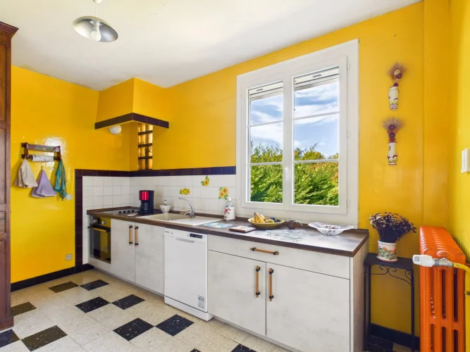 A Superb House in a Highly Sought-after Village photo 4