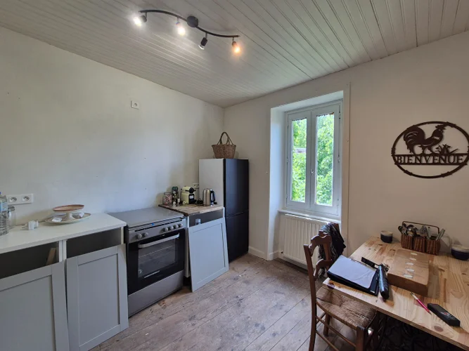 Correze. Le Lonzac. Stone House Partly Renovated with Large Covered Terrace and Garden of 232m² photo 5