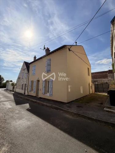 House for Sale in Boissy-Le-Châtenelle