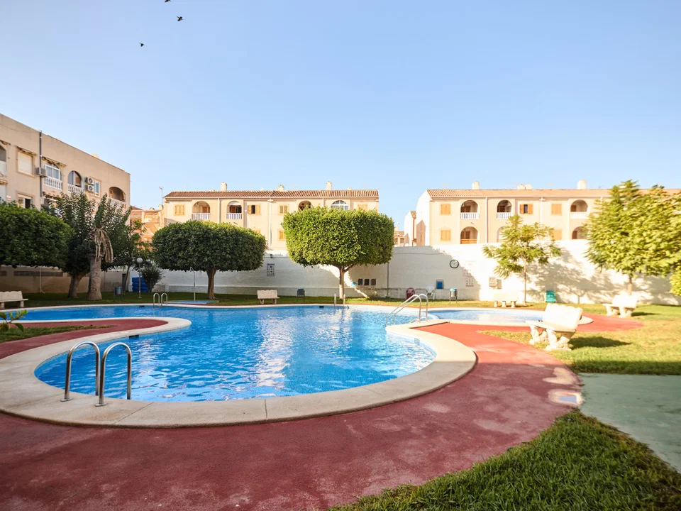 Apartment in Torrevieja, Alicante province photo 2
