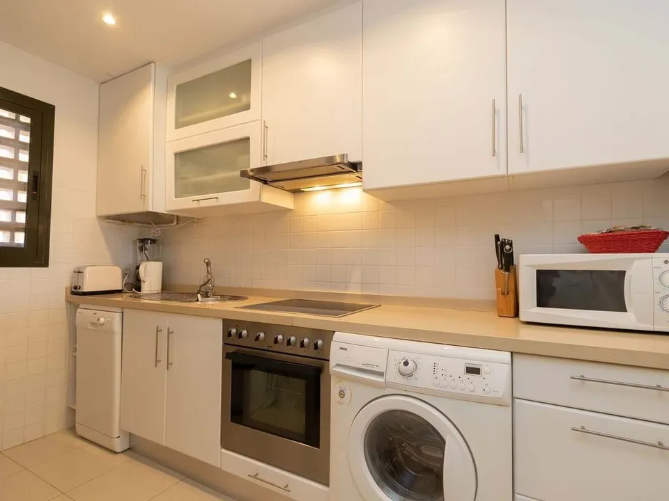 Hilton Real Estate photo 3