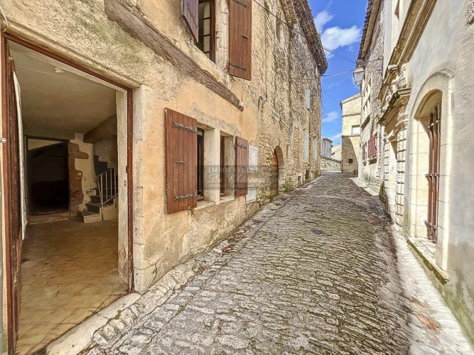 Property in Provence-Alpes-Côte d'Azur