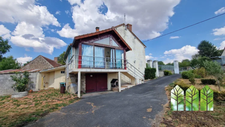 2 Bedroom Home with Large Garden photo 5