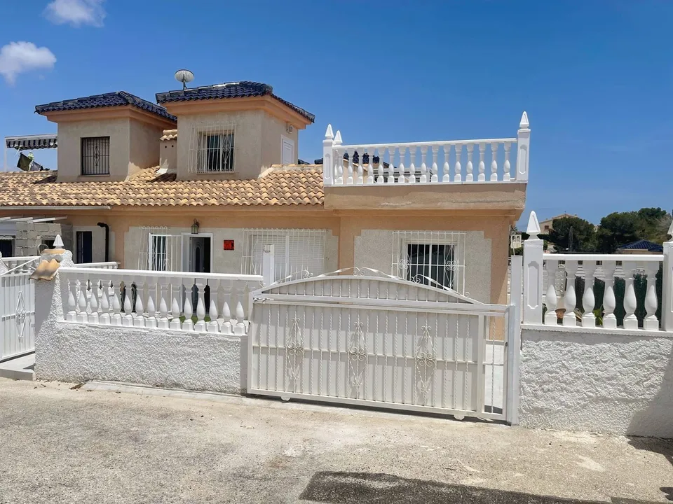 Citrine Real Estate photo 2