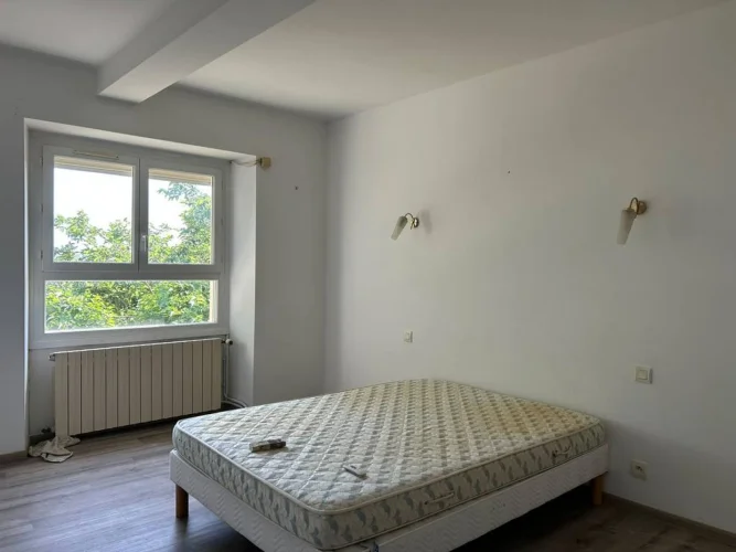 2 Bedroom with Garden Close to Village photo 4