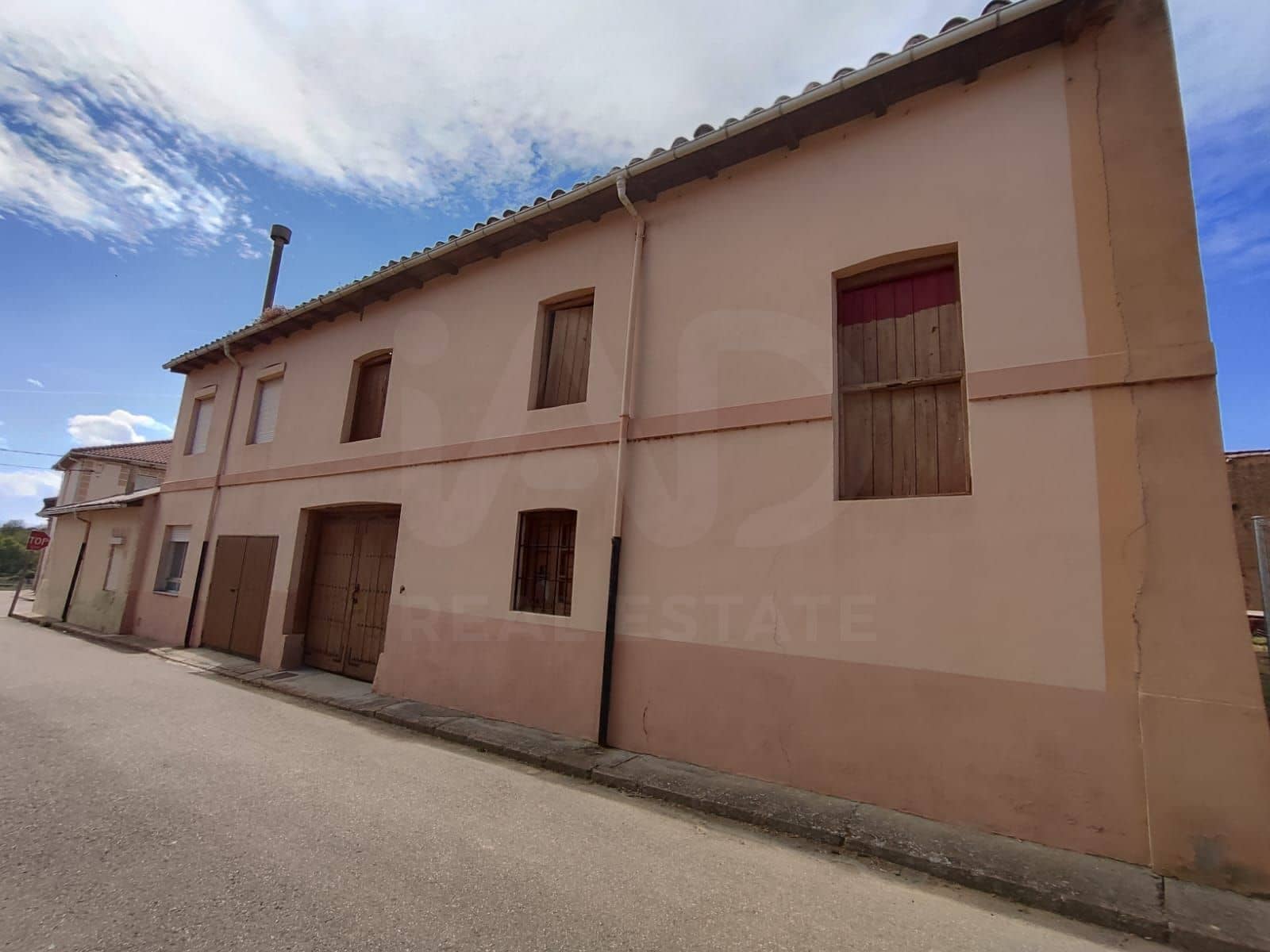 Townhouse for sale in San Justo de la Vega, León photo 2
