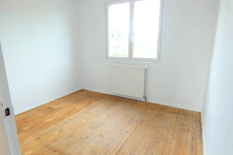 Beautiful 4 Bedroom House photo 5