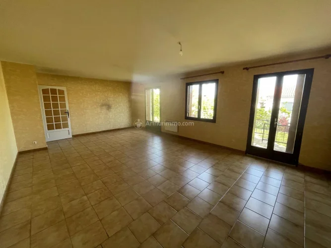 T5 House photo 3