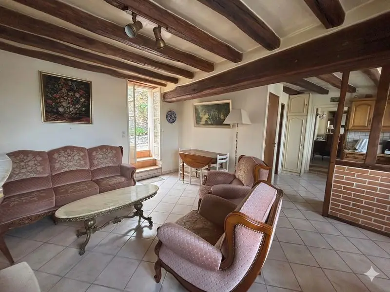 House for sale in Saint-Privé — 2 bedrooms, 81 m²