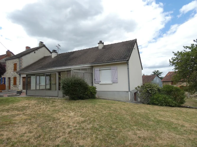 Two Nice Attached Houses in Immaculate Order, with Attached Garden. photo 2
