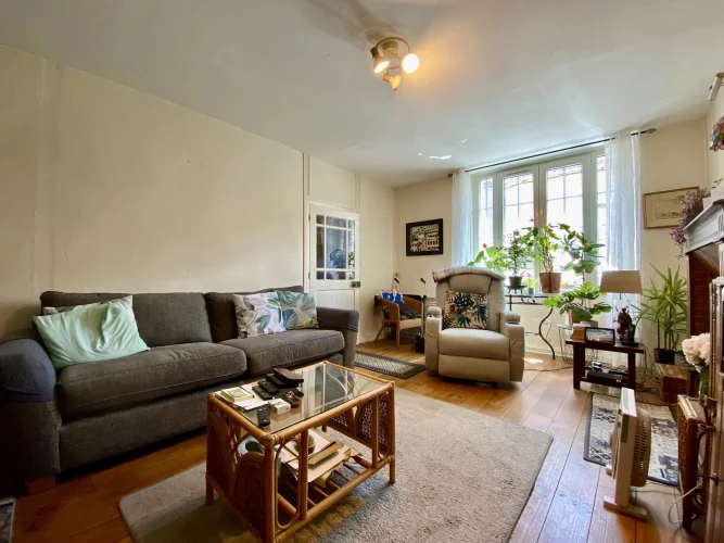 Charming Townhouse in Le Dorat with Superb Views and a Garden photo 5