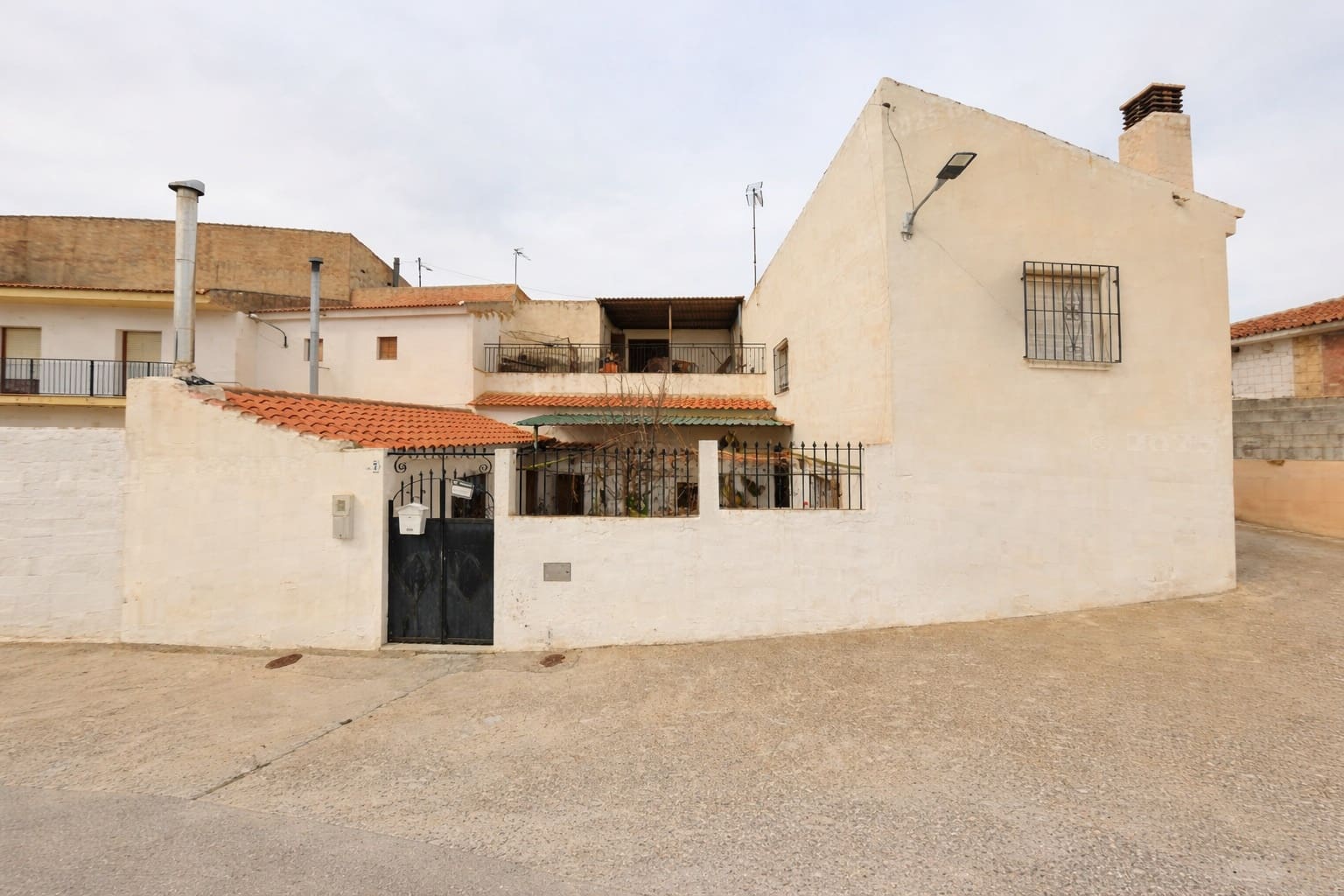 Cave House for sale in Caniles, Granada
