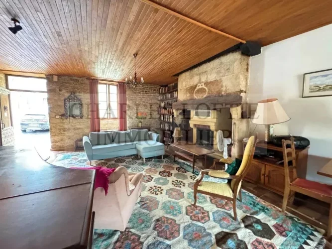 Spacious Stone Built Edge of Village House with Large Terrace and Close to all Shops and Restaurant photo 4
