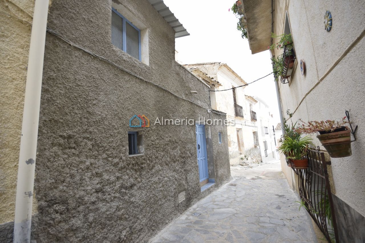 Townhouse for sale in Somontín, Almería photo 2