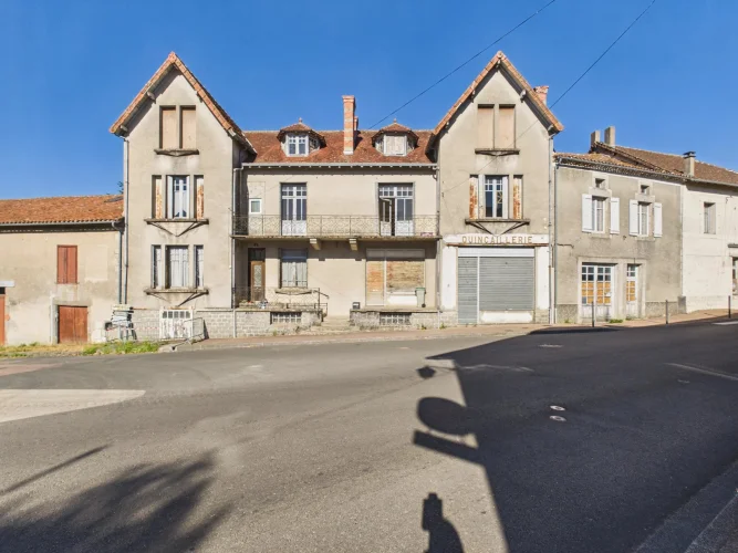 Stunning Character Property with 8 Bedrooms and Commercial Space