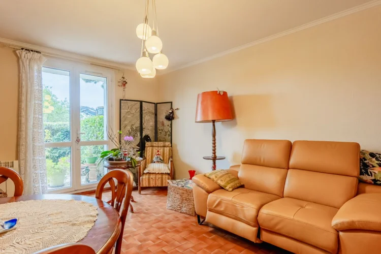 3-Room Apartment (T3) with Two Terraces and Parking photo 2