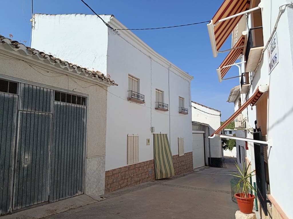 Townhouse for sale in Priego de Córdoba, Córdoba