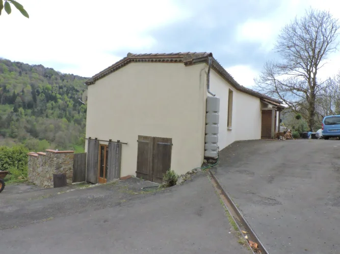 Lovely House in Quiet Location with Garden photo 4