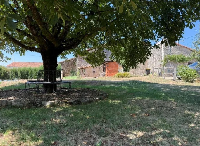 2 Bed House for Sale in Champagne-Mouton photo 4