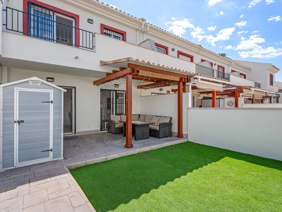 Citrine Real Estate photo 4