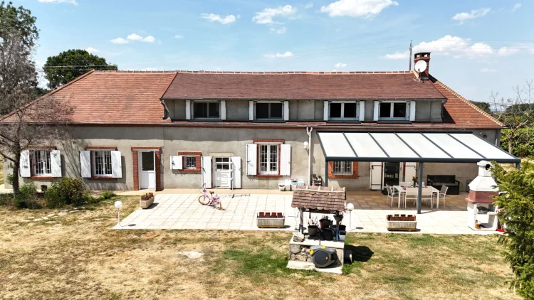 Indre - Rare Opportunity to Purchase 3 Homes in One. A Quality Rural Property with Pool and 2 Acres.